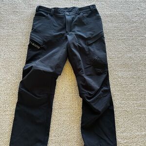 KUIU Men's Black Cargo Pants